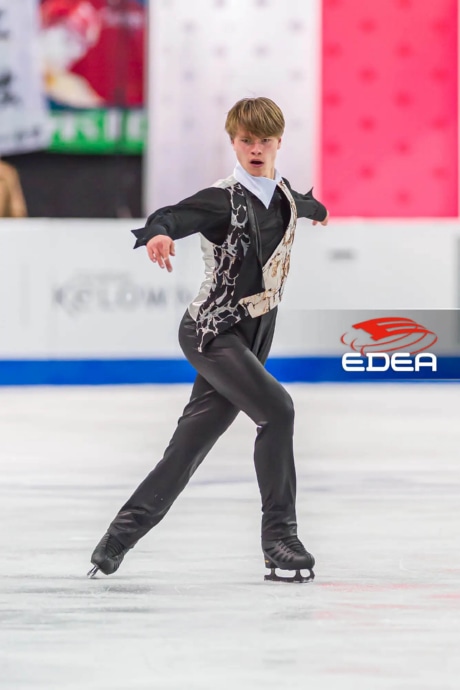 Ice Gallery Skates U.S.